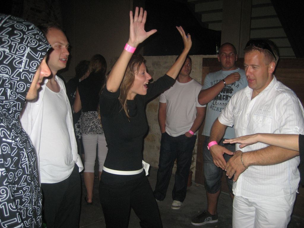 i/Kranj/Absolvent08/07-BlackWhiteParty/absolvent 1865.jpg